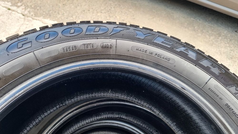 GOODYEAR ultragrip 185 65 r15