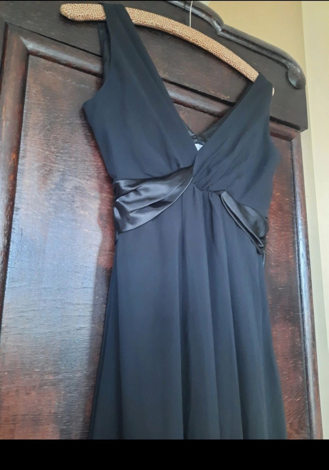 Czarna długa sukienka, maxi rozmiar S, studniówka