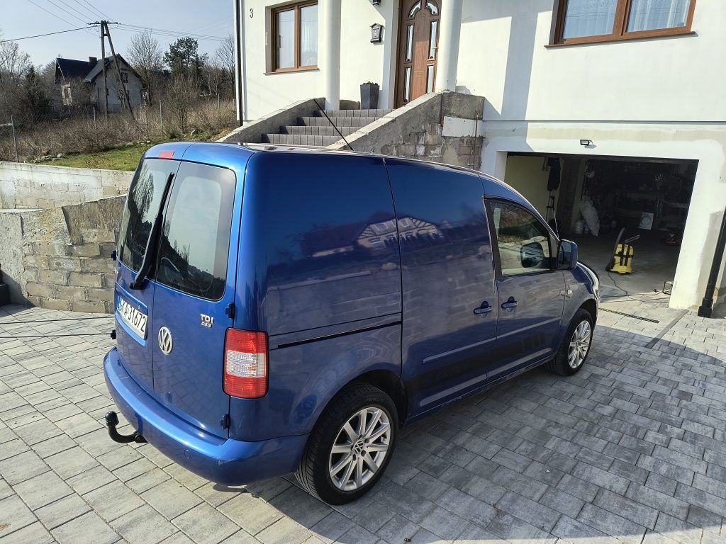 VW Caddy 1.9 TDI 105 KM. AUTOMAT