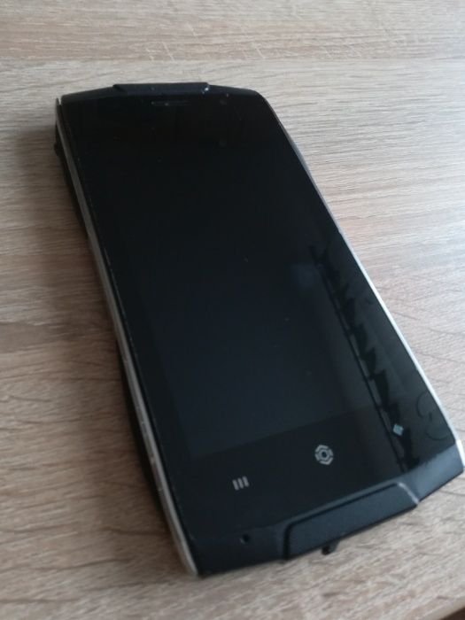 Telefon Manta msp95020 rocky 2 IP68 wodoszczelny pyłoszczelny używany