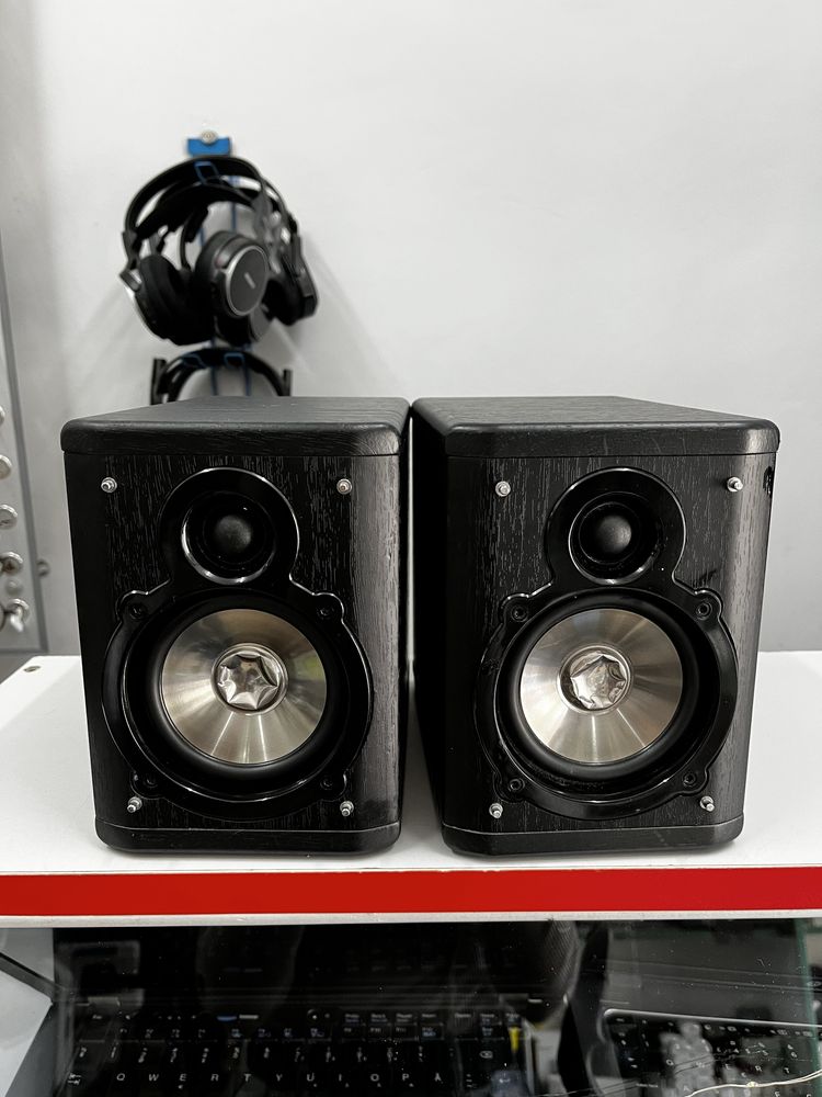 Японські колонки Akai AMD60