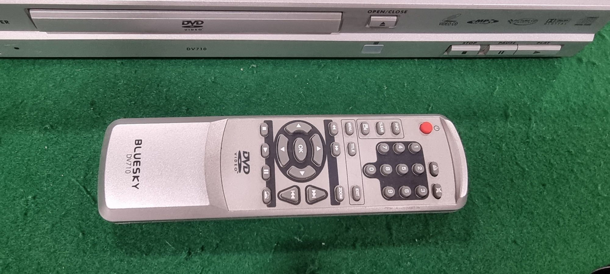 Leitor de DVD com comando