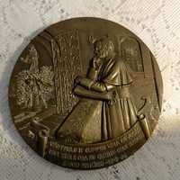 Medalha religiosa com imagem do Papa