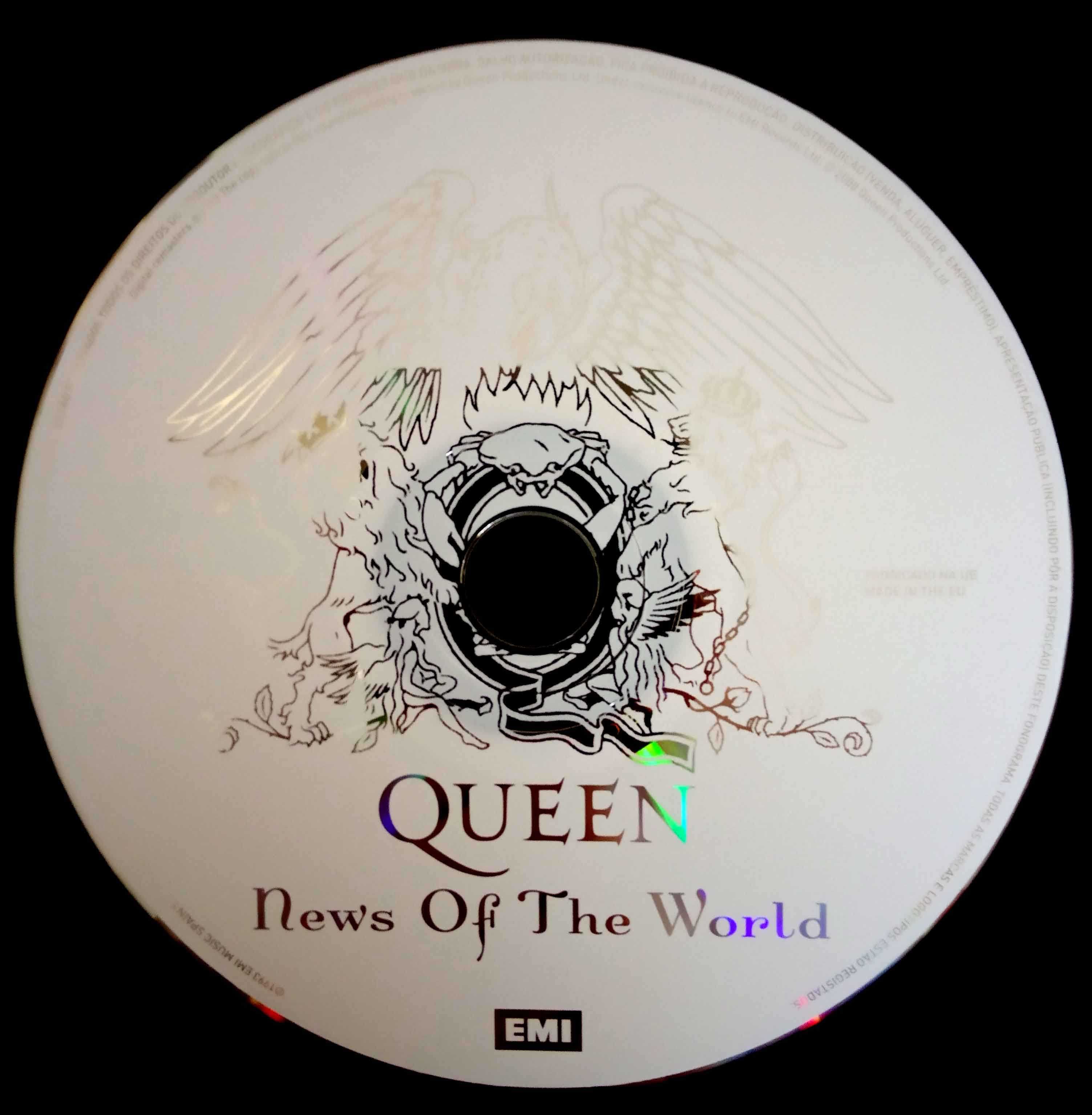 4 Livros com as letras das músicas  dos QUEEN mais os 4 DVD's