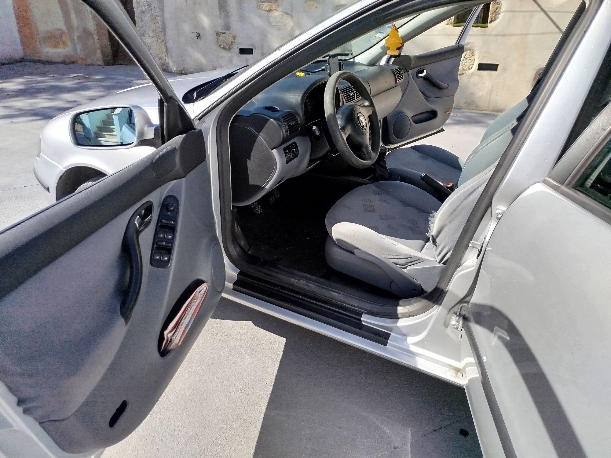 Vendo Seat leon 1.6 gasolina