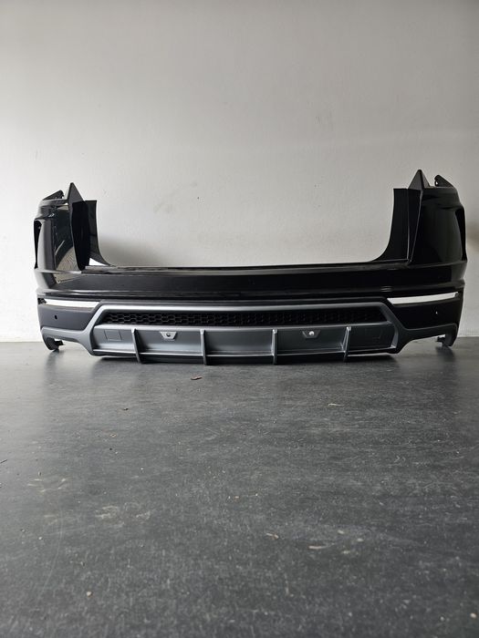 Parachoques traseiro lamborghini urus 2019