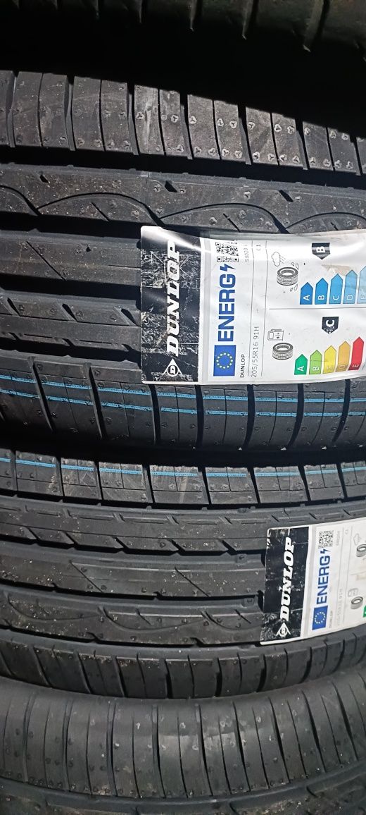 Pneus  205/55/16 novos