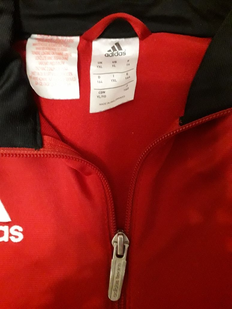 Спортивная кофта Adidas  на мальчика 9-11,лет р.164