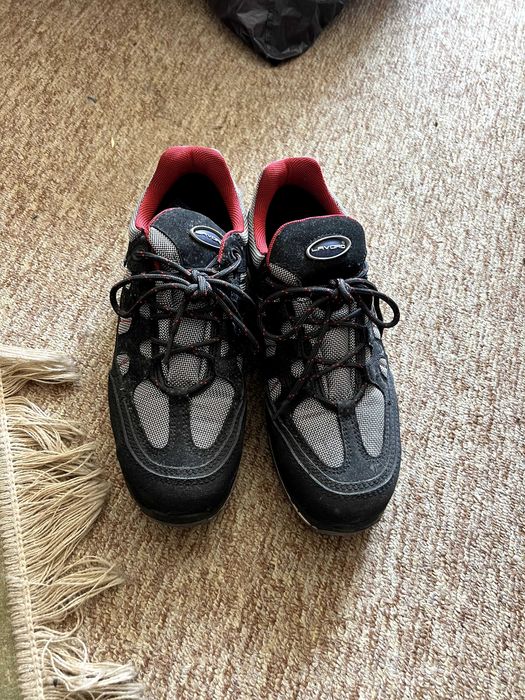 Sapatilhas de Trabalho – Biqueira de Aço – Tamanho 42