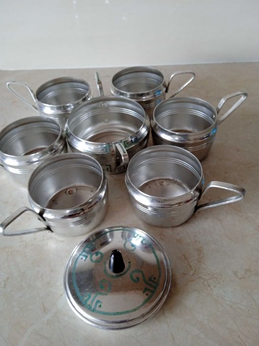 Uchwyty do szklanek 6 sztuk i cukiernica PRL.