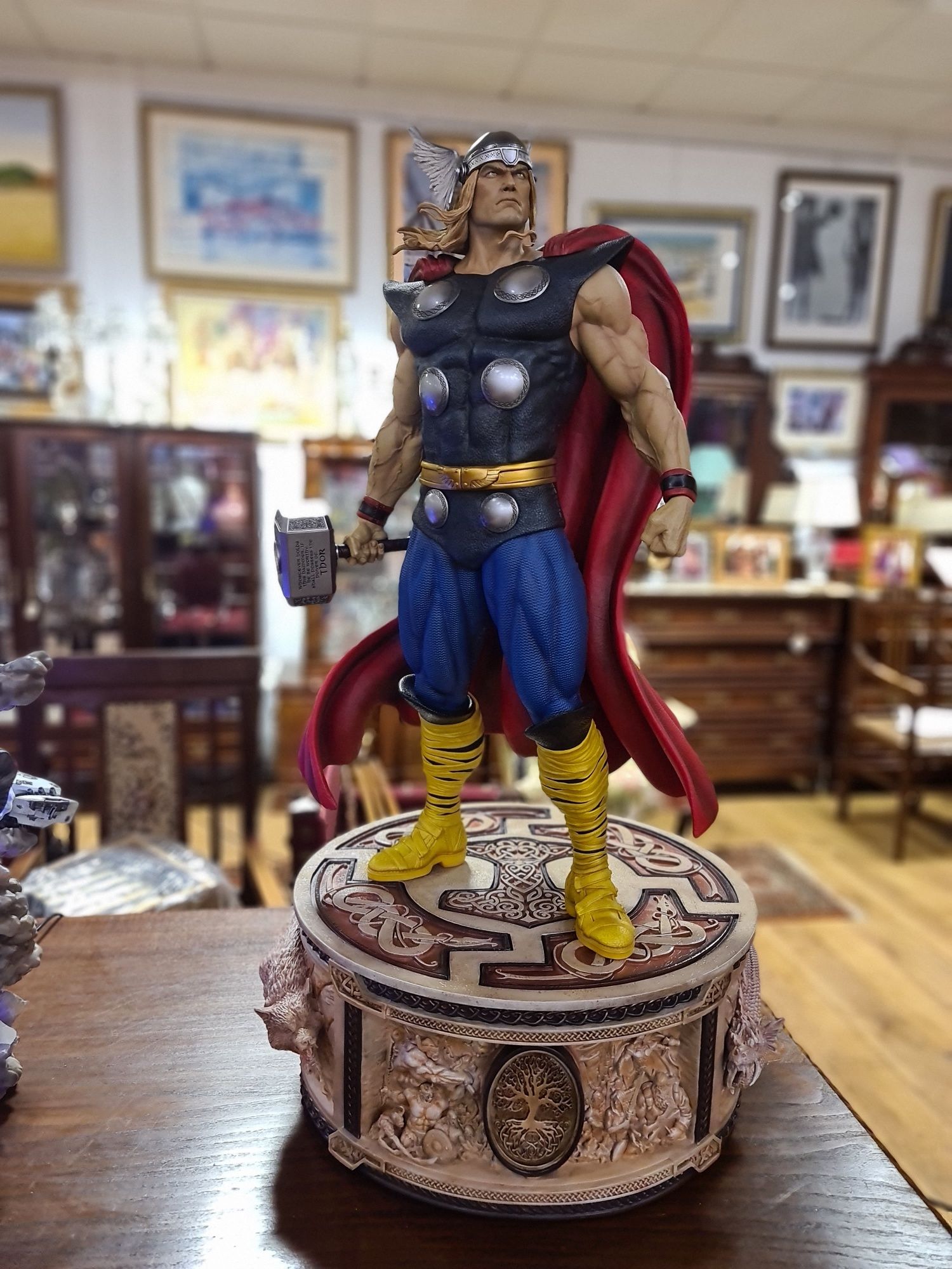 Thor 1/3 prestige XM bonus version legendary beast