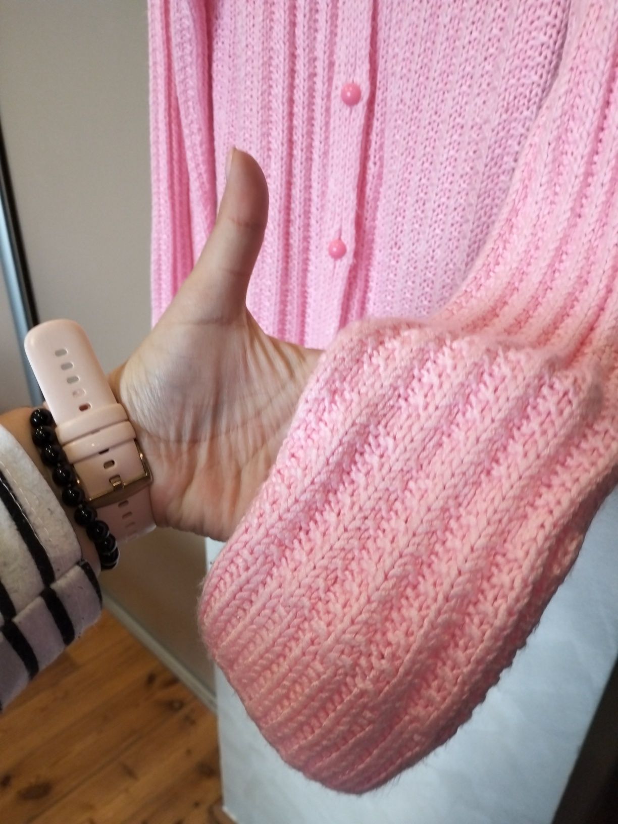 Różowy sweter damski rozmiar L