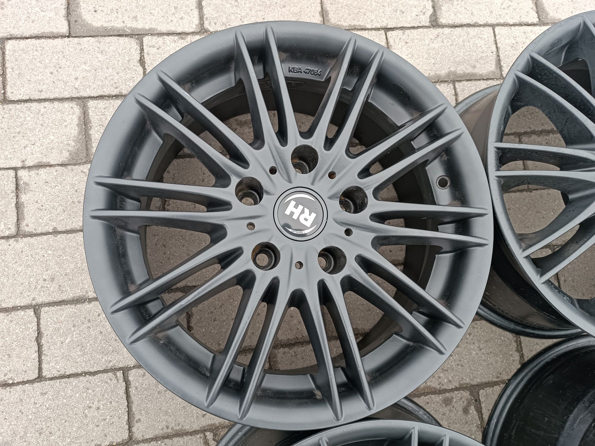 Felgi Alu BMW 3 E90 E91 E92 5x120 ET35 7.5J16