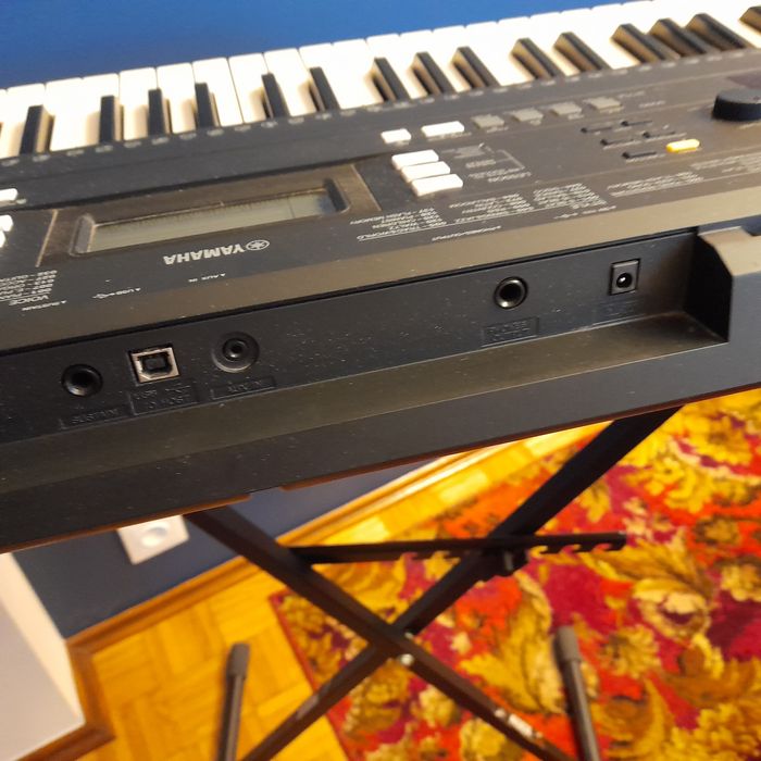 Keyboard Yamaha psr e343 ze stojakiem- gratis krzesełko.