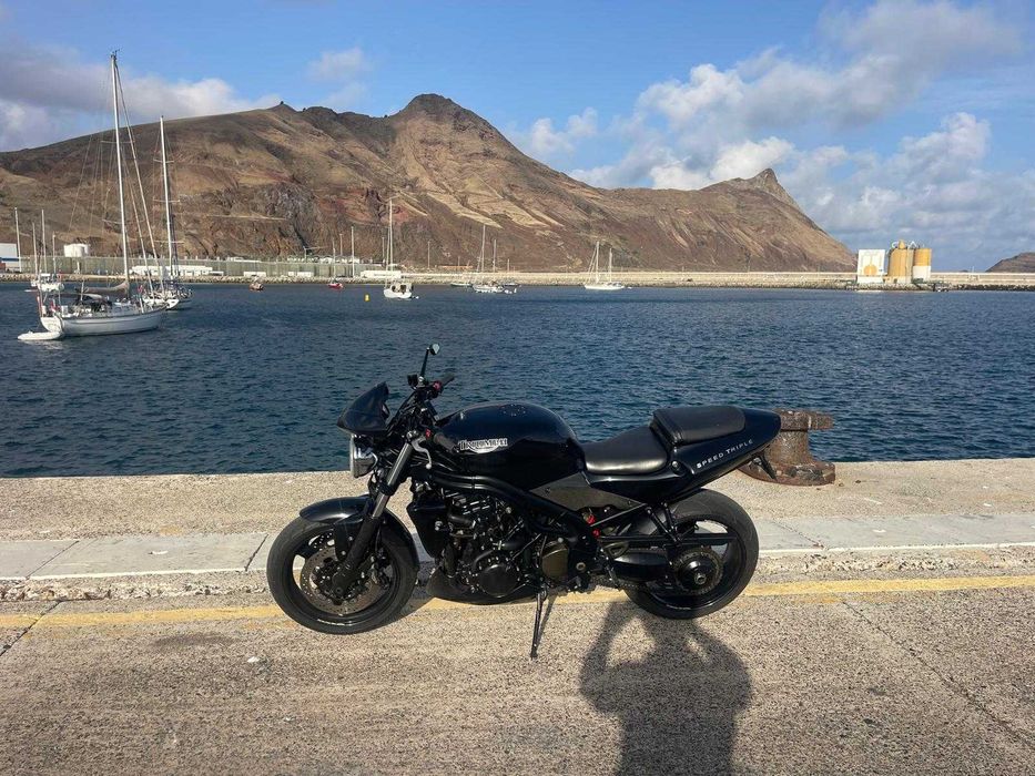 Triumph Speed Triple 955i - 18.000km - muitos extras