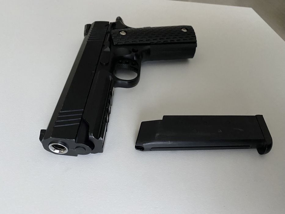 Пистолет металический (Игрушечный)