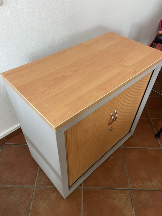 Armário de escritorio