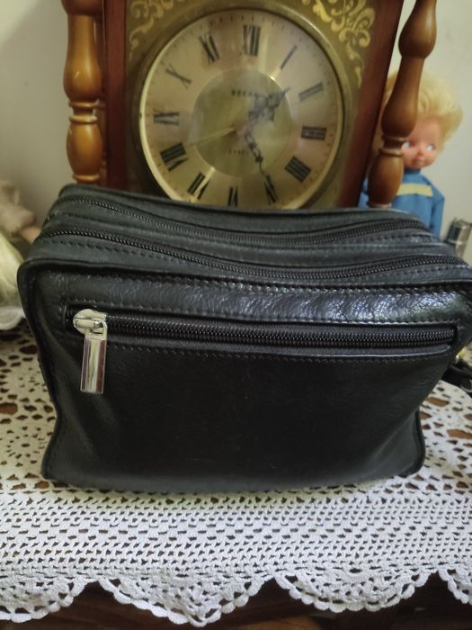Продам мужскую итальянскую кожаную барсетку