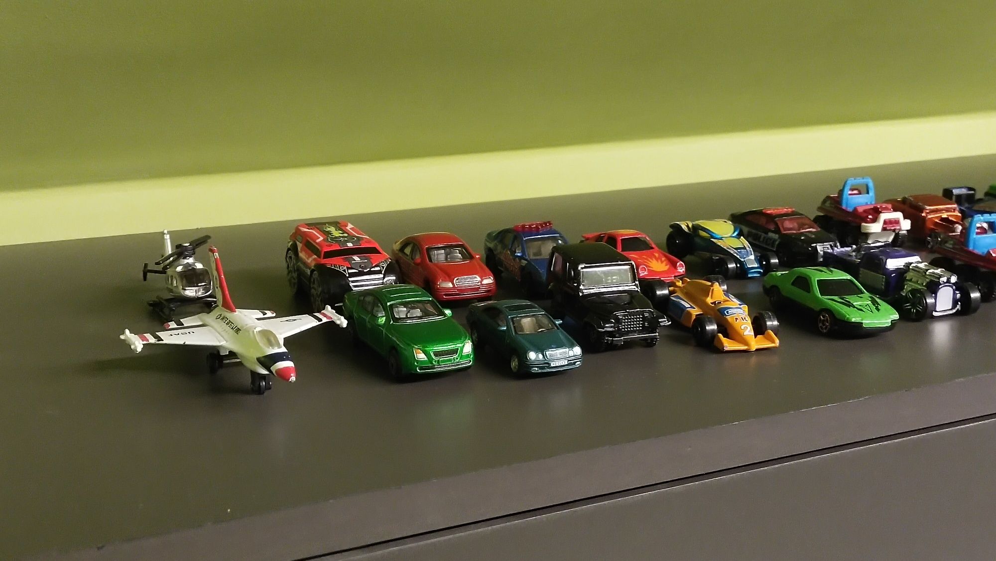 Auta resoraki burago matchbox