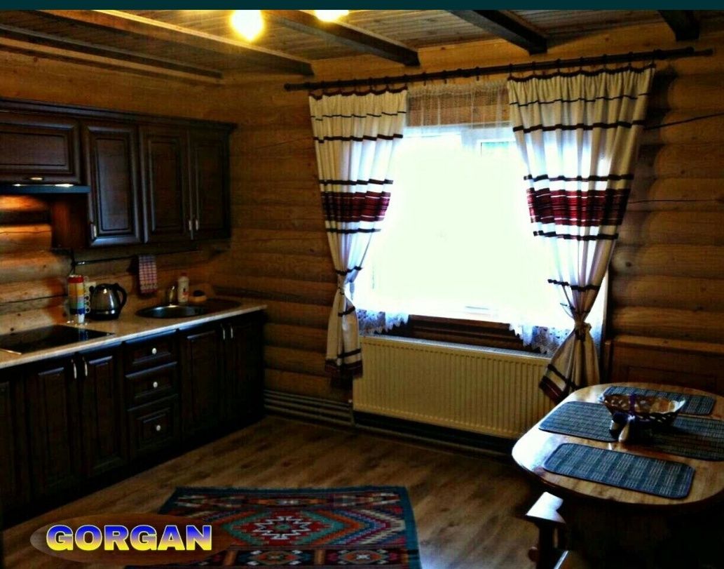 Котедж в Карпатах! біля Буковеля!Здаю!!!