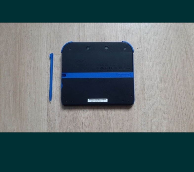 Konsola Nintendo 2DS special edition + gratis!