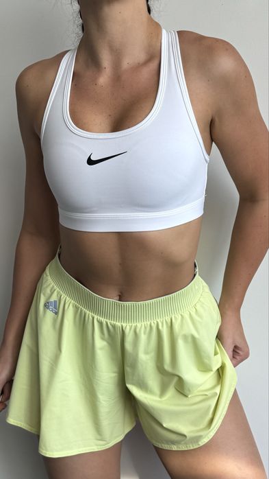 Топ nike з нових колекцій Xs