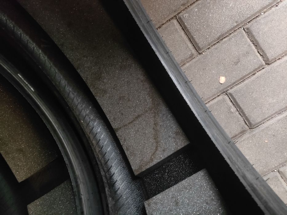 2x Pirelli Sottozero 3 TO 235/45R18 98V 2 sztuki zimowe