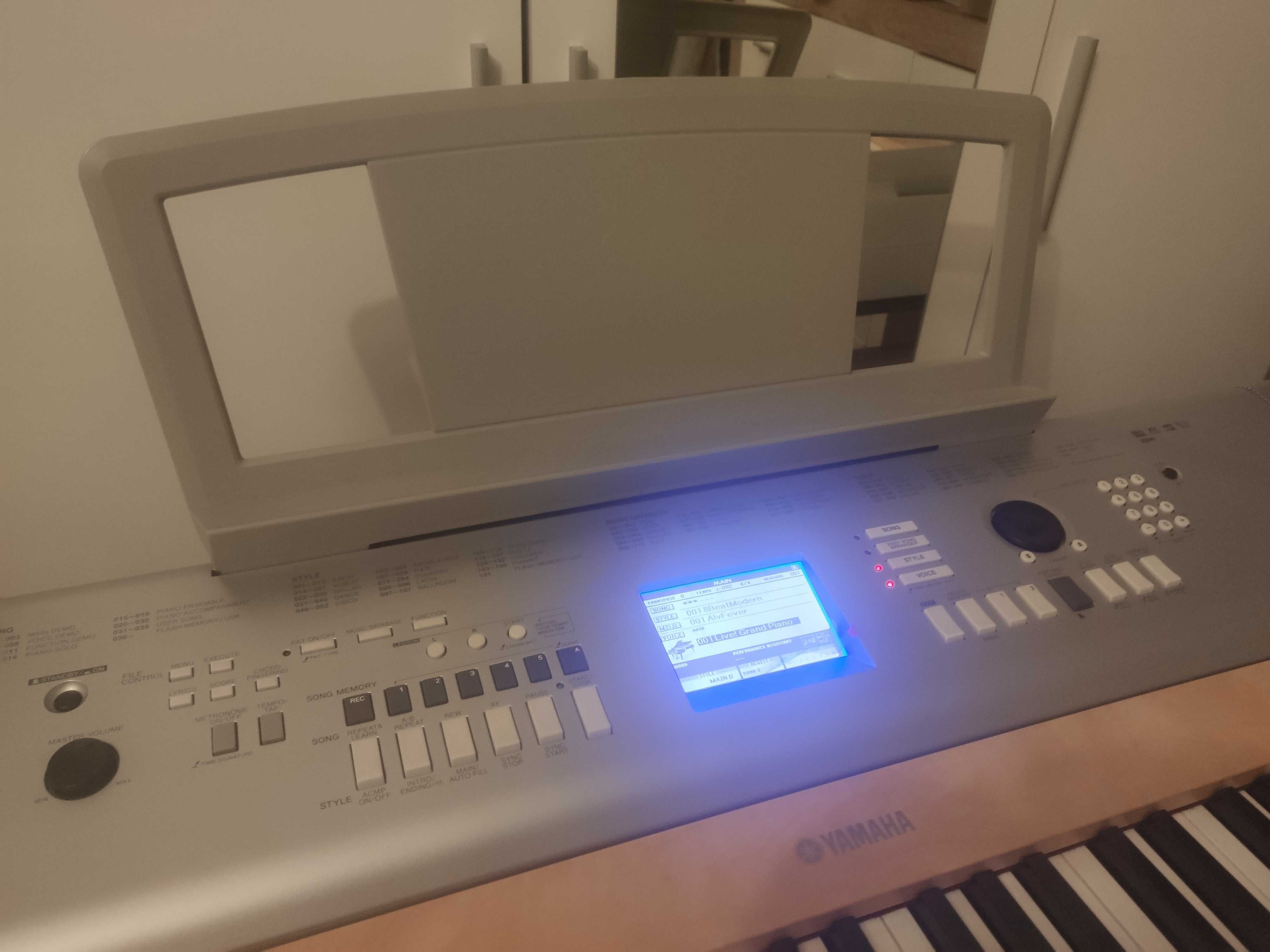 Yamaha DGX-620 Digital Piano