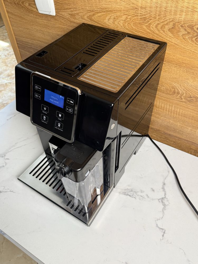 Кавомашина автоматична Delonghi Perfecta EVO 500 чашок  з Гарантією !