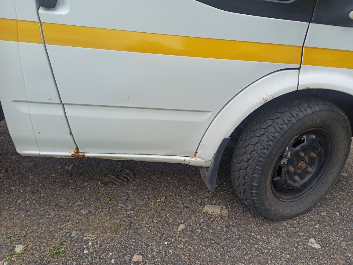 Autolaweta FORD TRANSIT 2.2TDCI 130KM laweta pomoc drogowa ład. 1490kg