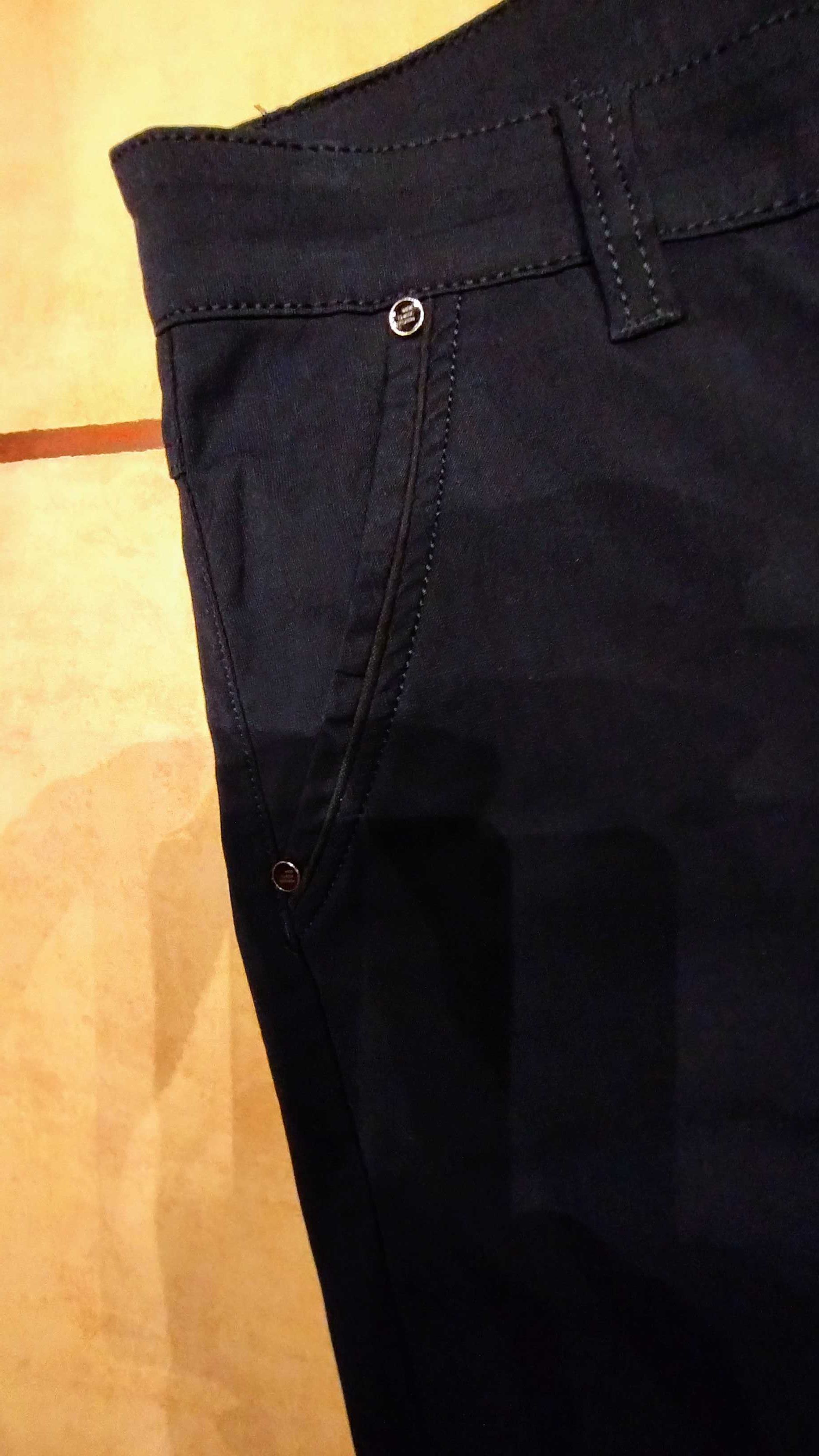 Spodnie slim fit sportowe wyjsciowe SAVI’L Fashion kolor ciemny granat