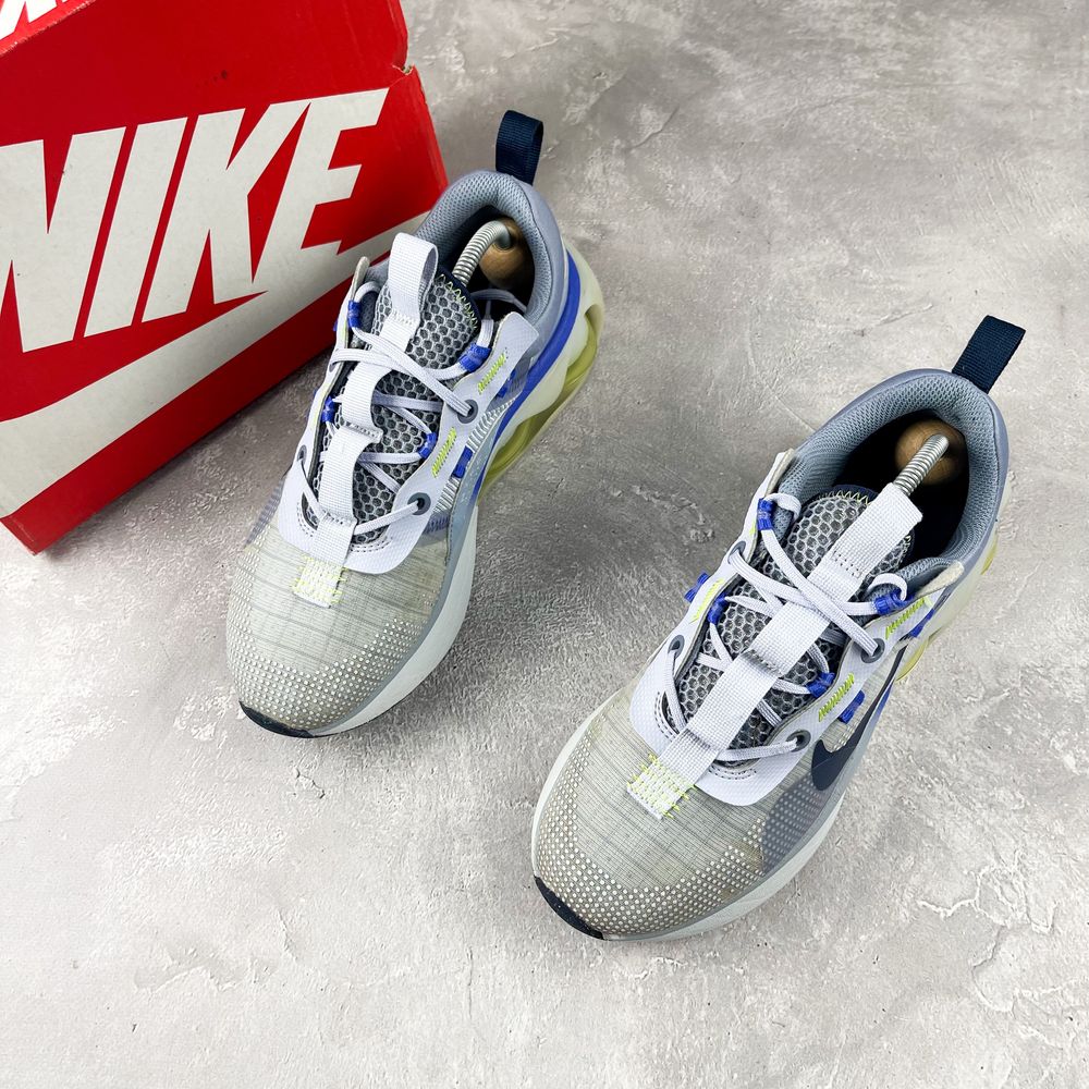 Кроссовки Nike 38