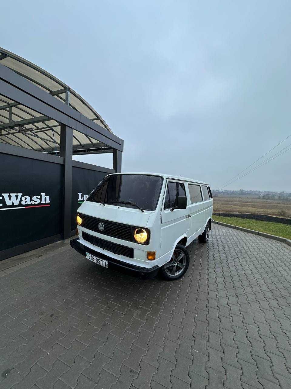Volkswagen Caravelle Transporter 8+1 пасажир в хорошому стані