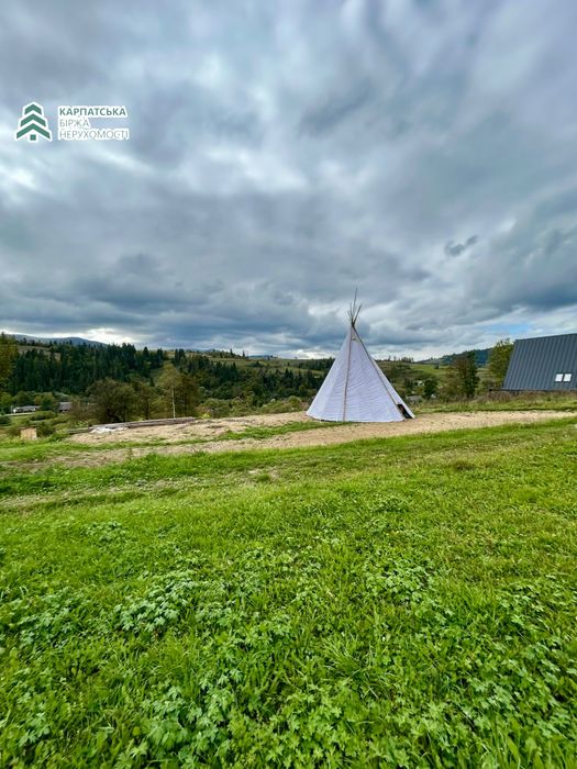 Земельна ділянка в селі Ізки