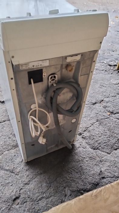 Стиральная машинка indesit