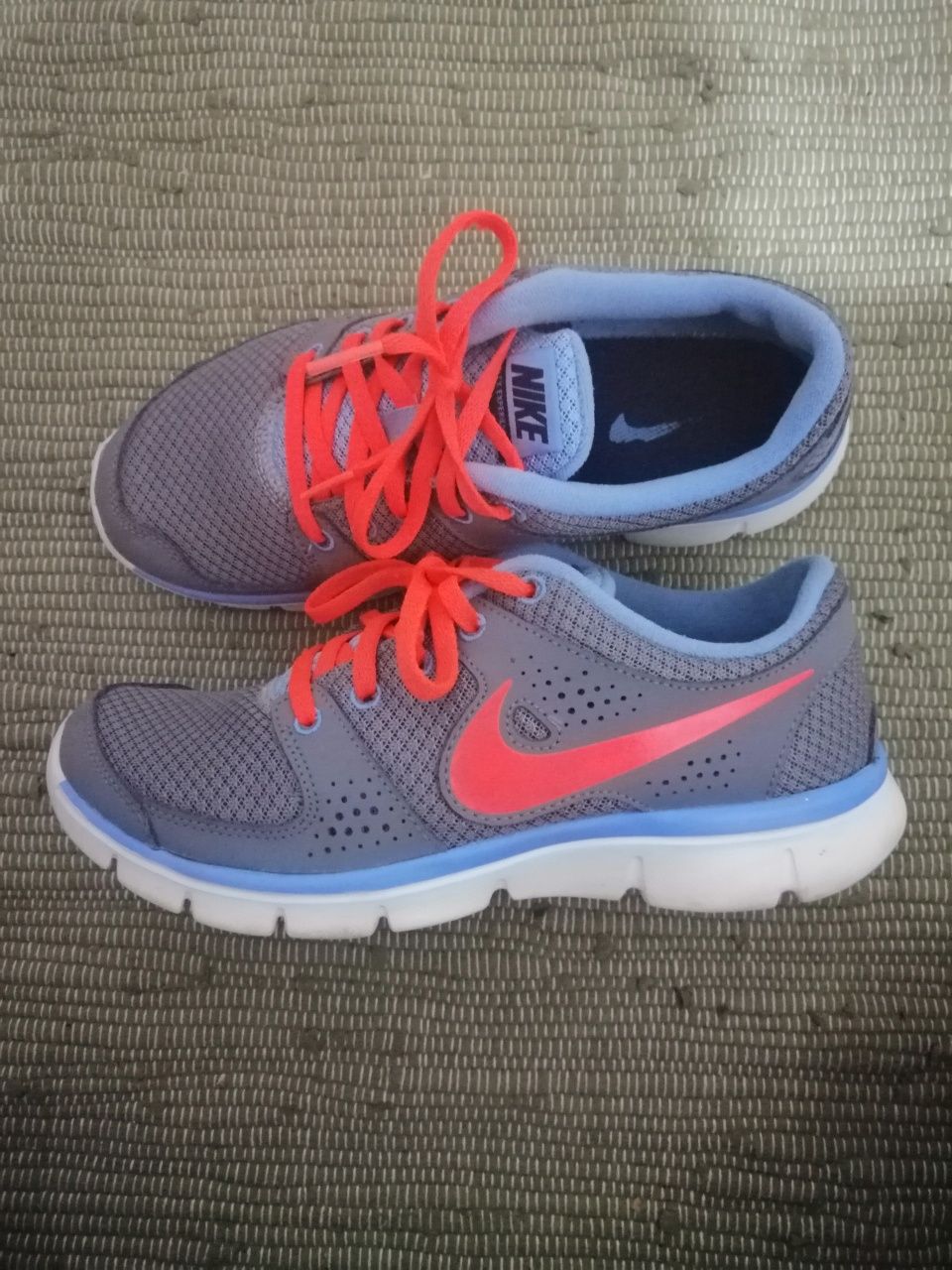 NIKE Buty sportowe szaro-niebieskie,rozmiar 37,5cm