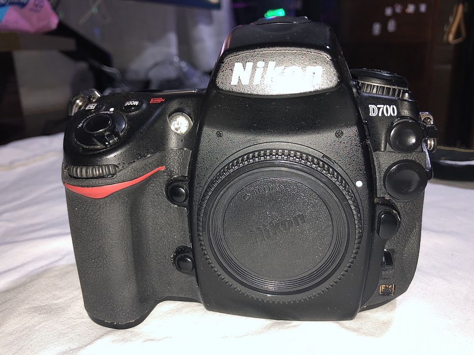 Nikon D700 (56 000 пробіг затвору)