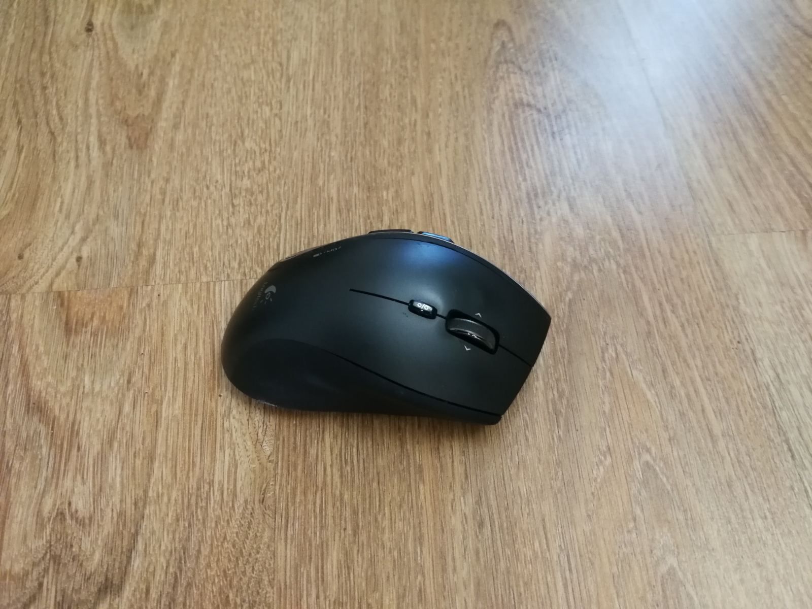 Logitech Performance безпровідна мишка