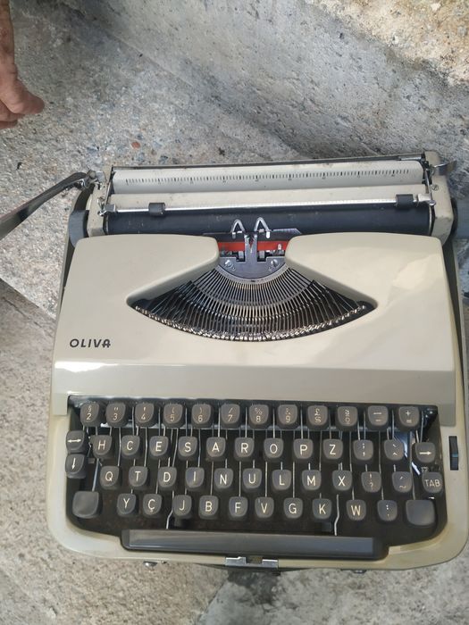 Máquina de escrever antiga