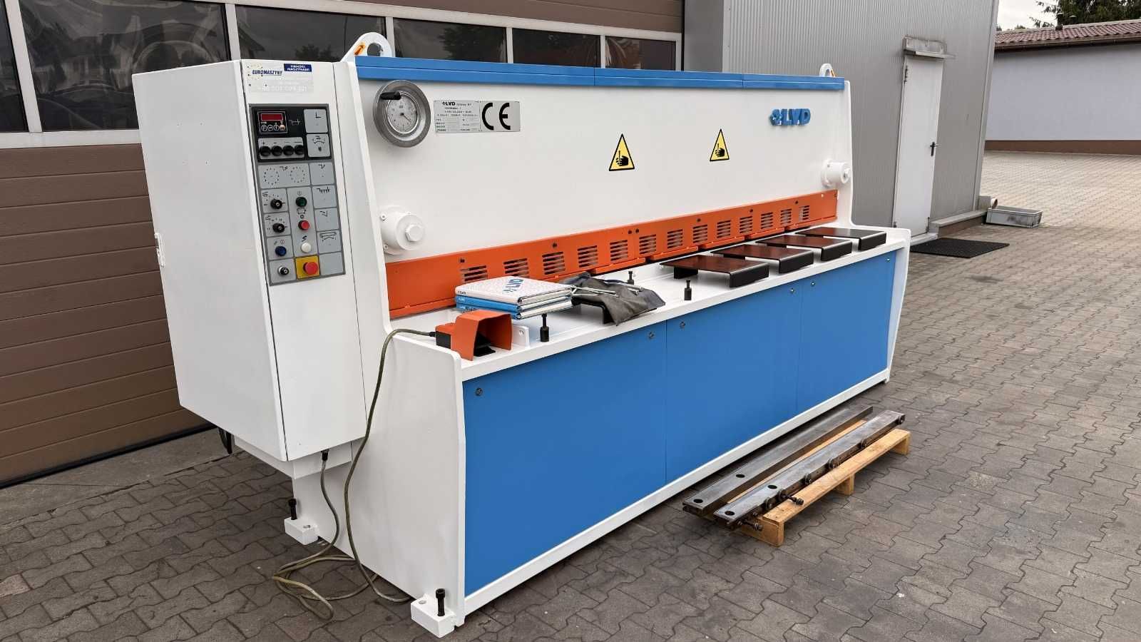 Gilotyna hydrauliczne nożyce do blachy LVD Belgia 2550 x 6 mm CE