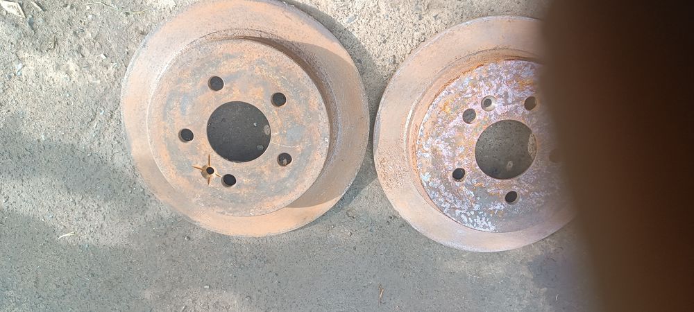 Продам задні тормозні диски Мерседес МЛ, W163