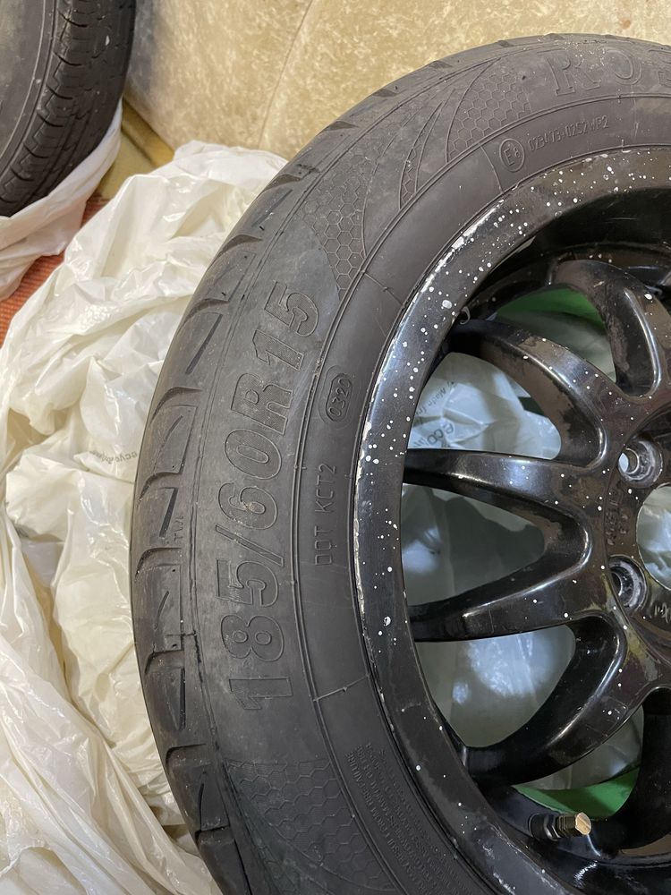 Продам Диски с летней резиной(185/60R15 84H)