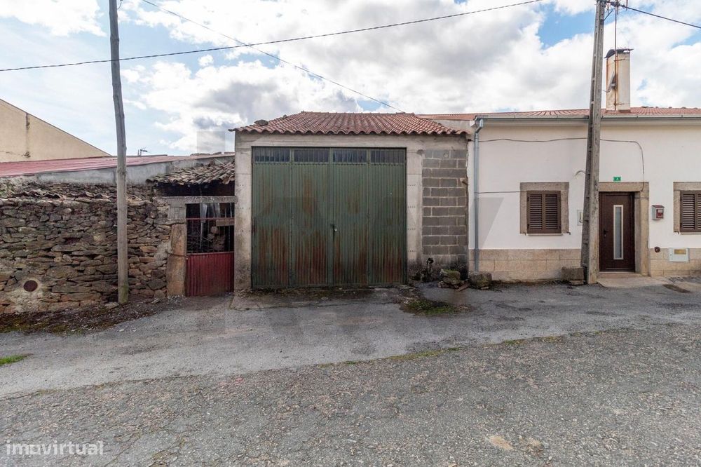 Garagem com 70m2 em Tó-Mogadouro