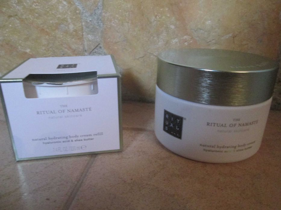 Creme + Recarga da marca Ritual Cosmetics - NOVO