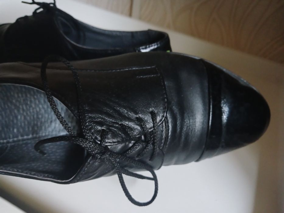 Хіт сезону! Чорні шкіряні жіночі туфлі дербі (на шнурівці)