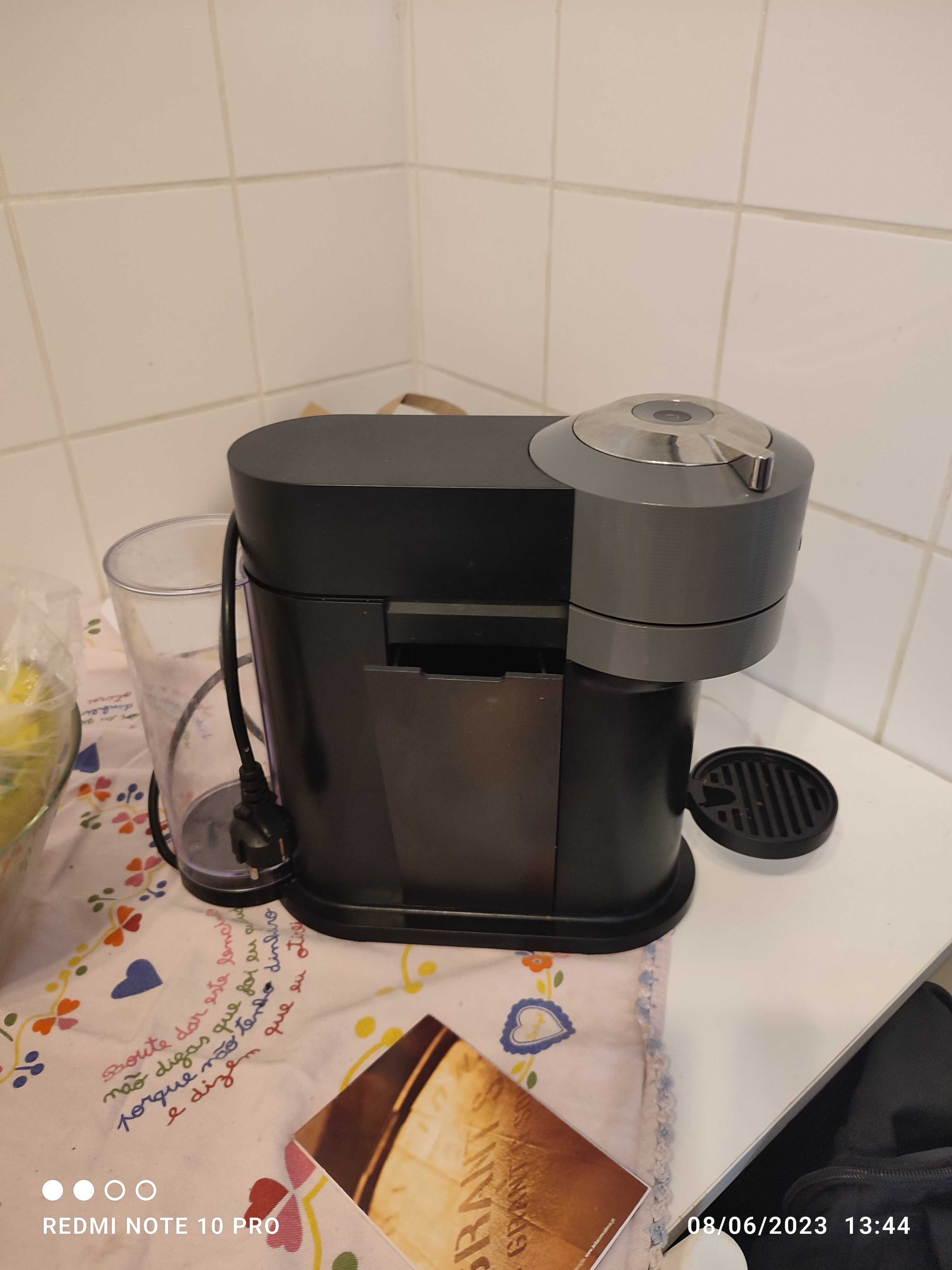 Vendo máquina de café Nespresso