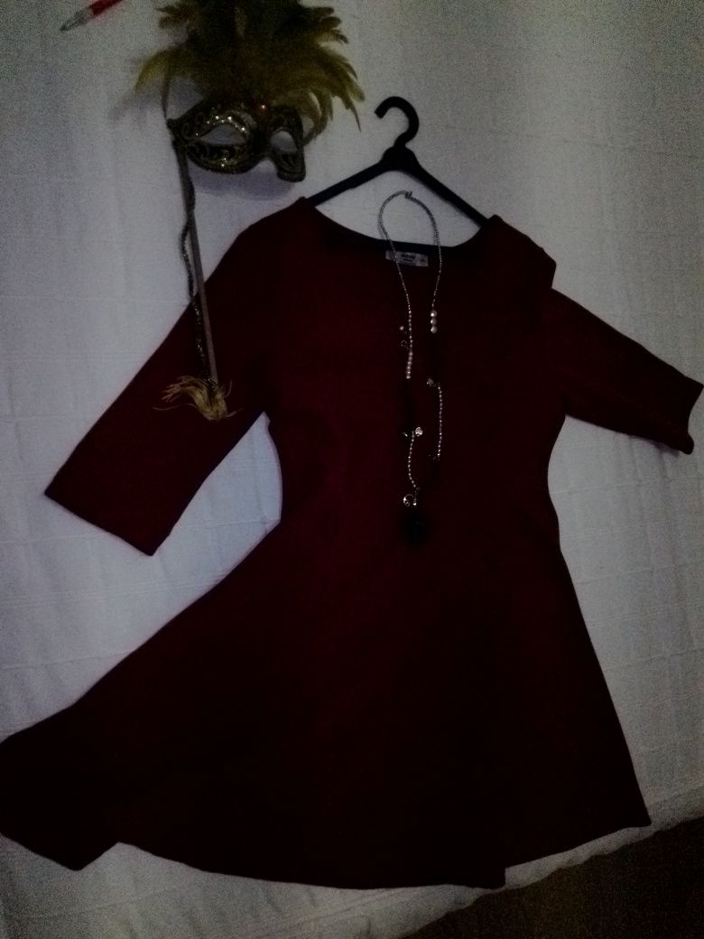 Vestido bordeaux em viés