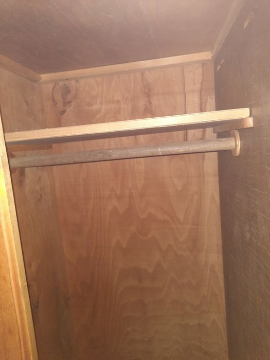 Шкаф платяной, натуральное дерево