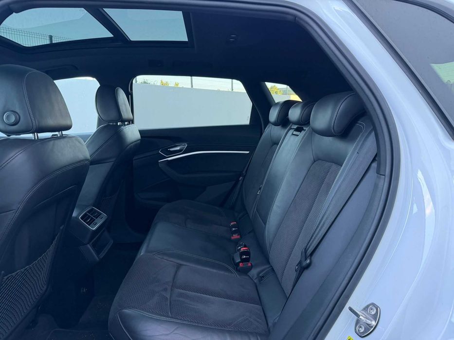 AUDI e tron 50 S-Line