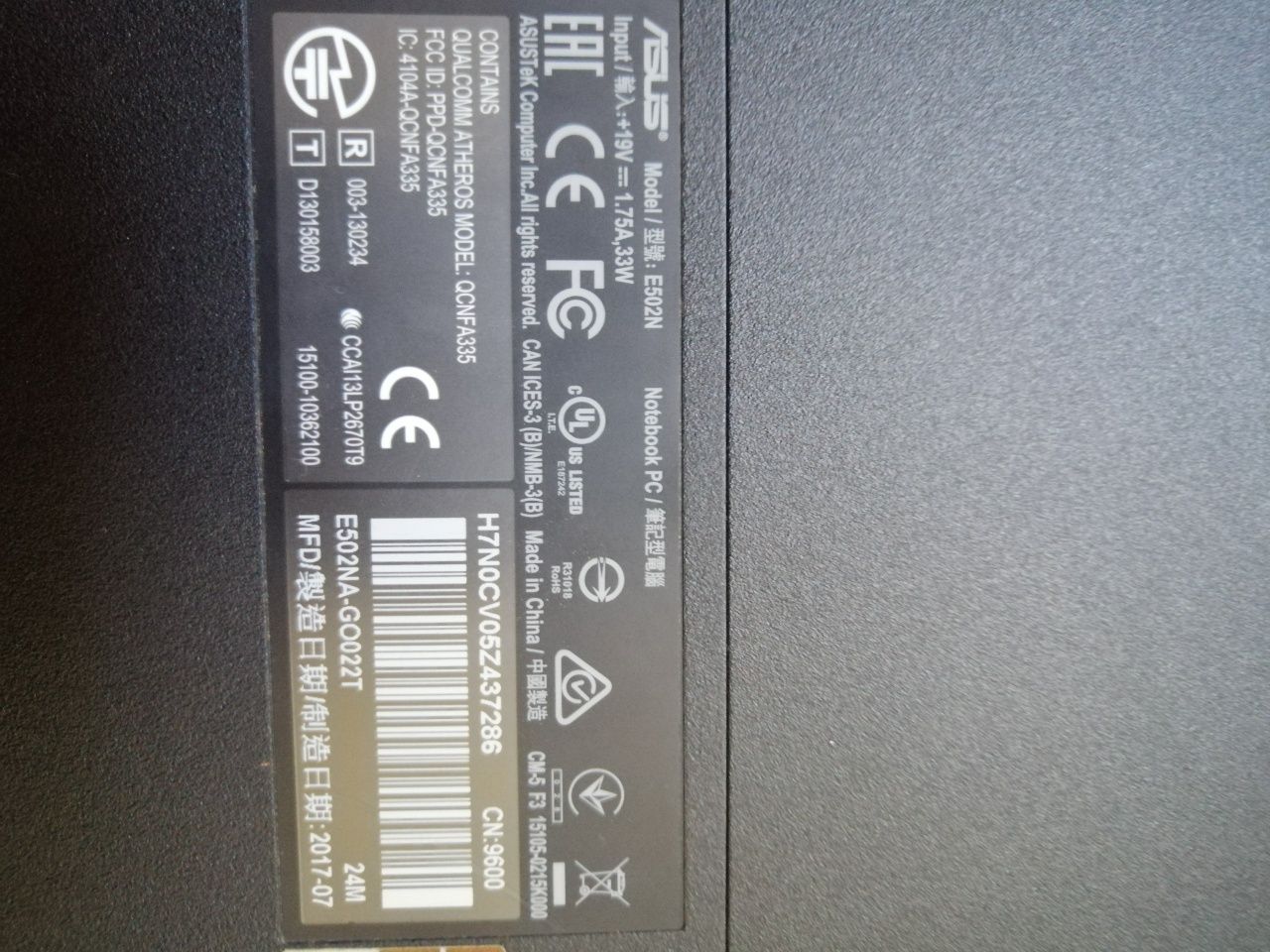 Продам ноутбук asus e502n